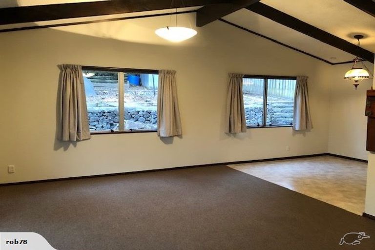 Photo of property in 76 Resolution Road, Welcome Bay, Tauranga, 3112