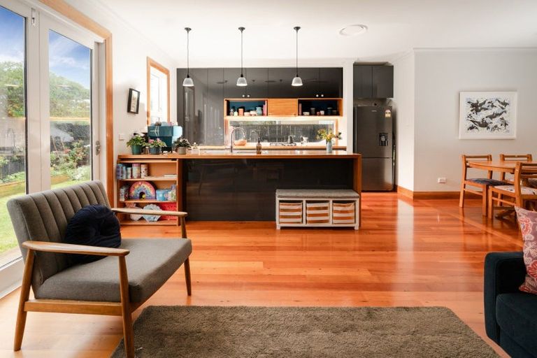 Photo of property in 75 Miramar Avenue, Miramar, Wellington, 6022