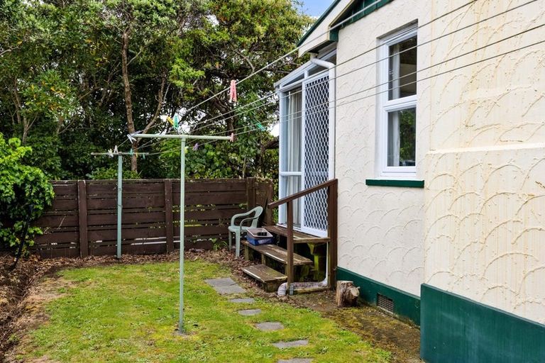 Photo of property in 46 Browne Street, Waitara, 4320