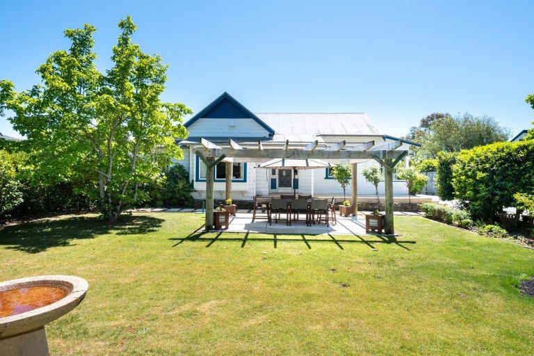 Photo of property in 81 Te Mata Road, Havelock North, 4130