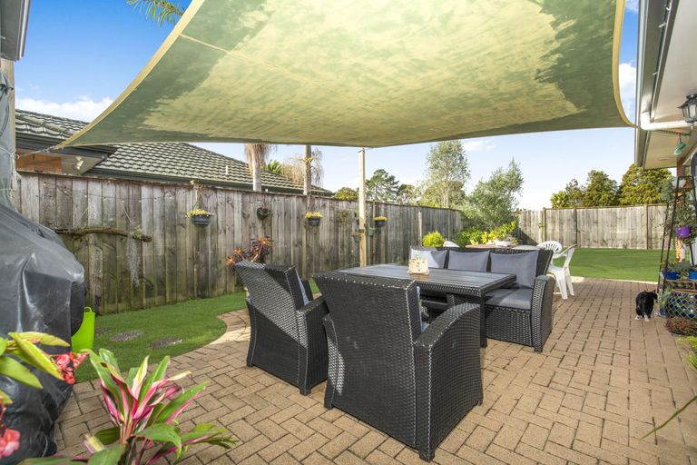 Photo of property in 30 Blackwood Drive, Wattle Downs, Auckland, 2103