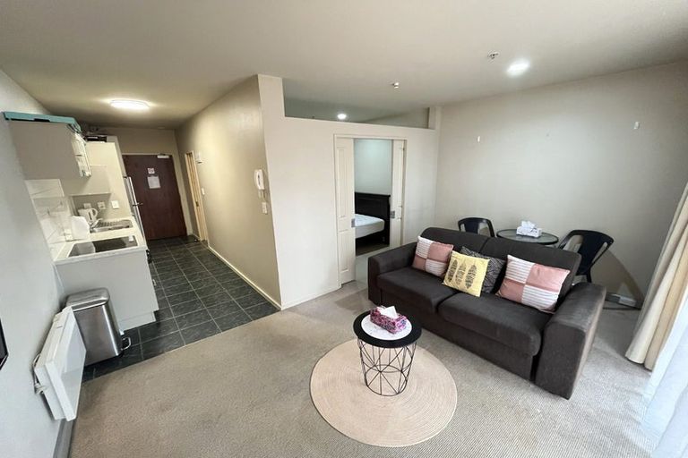 Photo of property in Atrium Apartments, 2c/154 The Terrace, Wellington Central, Wellington, 6011