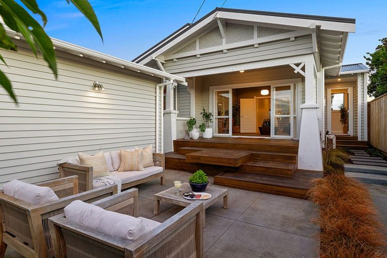 Photo of property in 12 Barriball Street, Fitzroy, New Plymouth, 4312