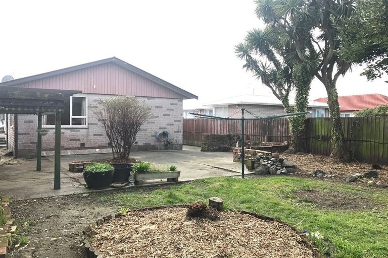 Photo of property in 34 Norrie Street, Redwood, Christchurch, 8051