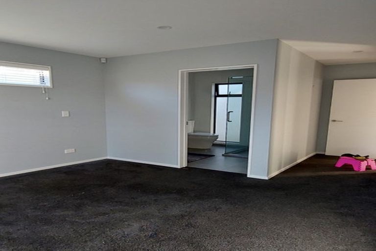 Photo of property in 3 Grey Way, Russley, Christchurch, 8042