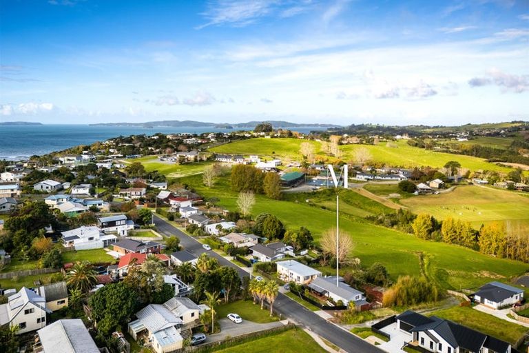Photo of property in 33 Brigitte View, Snells Beach, 0920