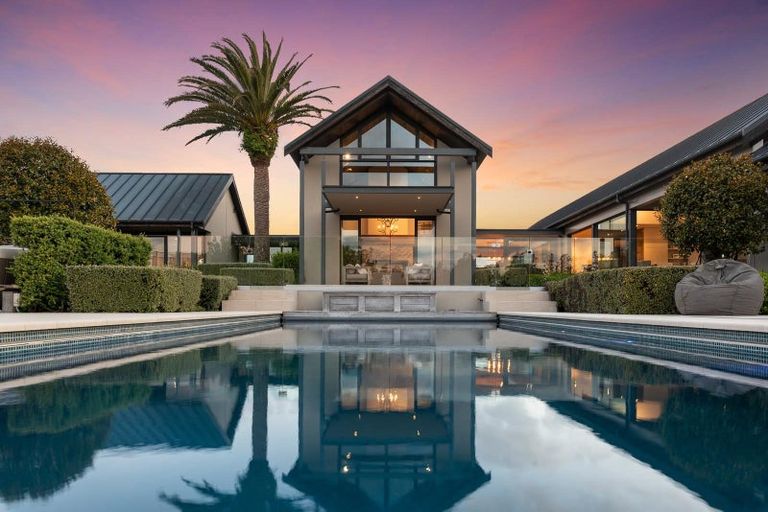 Photo of property in 62 Foster Road, Kumeu, 0891