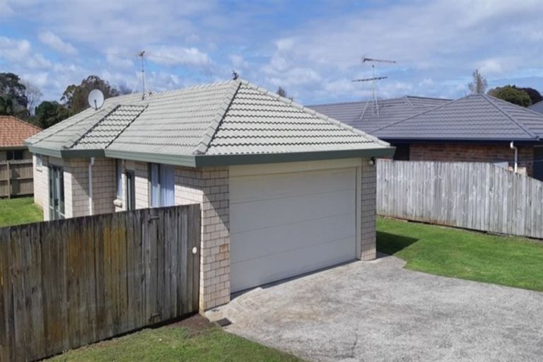 Photo of property in 44 Kayes Road, Pukekohe, 2120