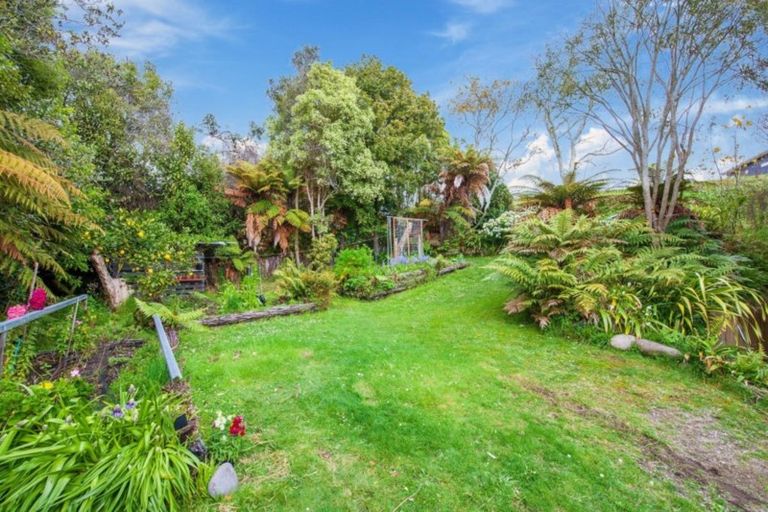 Photo of property in 1 Kamahi Terrace, Omori, Turangi, 3381