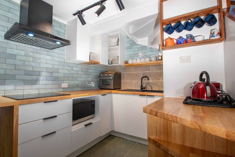 Photo of property in 156 Piha Road, Piha, New Lynn, 0772