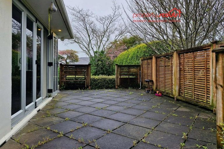 Photo of property in 85 Wallace Place, Westown, New Plymouth, 4310