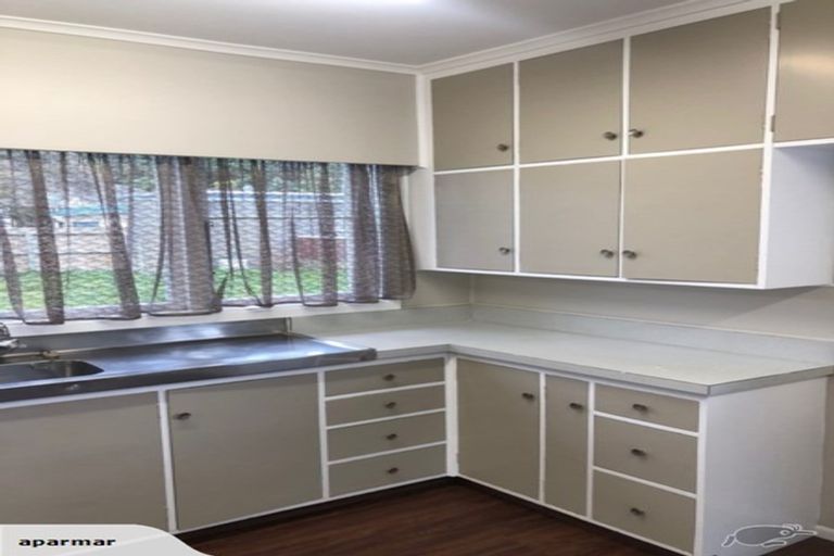 Photo of property in 217 Main Road, Tawa, Wellington, 5028