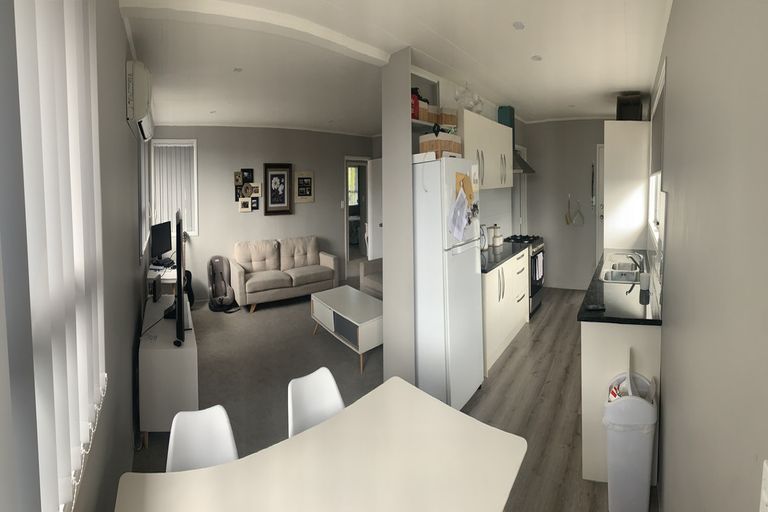 Photo of property in 43 Othello Drive, Clover Park, Auckland, 2023