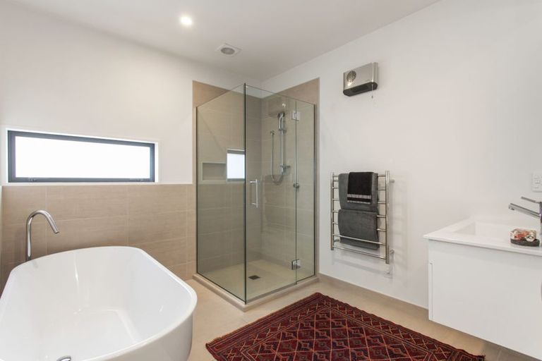 Photo of property in 42a Glandovey Road, Fendalton, Christchurch, 8052