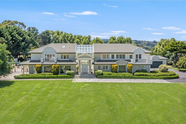 Photo of property in Lochlands, 377 Grays Road, Pauatahanui, Porirua, 5381