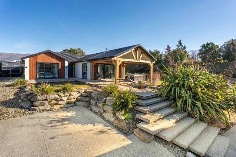 Photo of property in 9 Arion Court, Mount Pisa, Cromwell, 9383