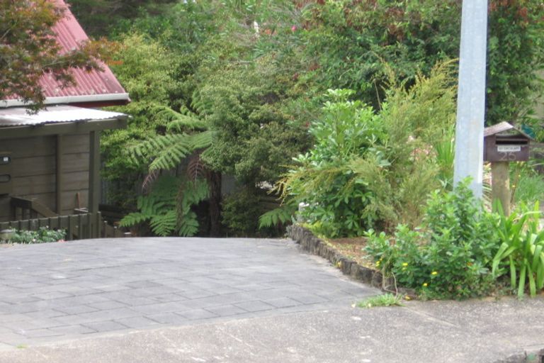 Photo of property in 22 Capilano Place, Glenfield, Auckland, 0629