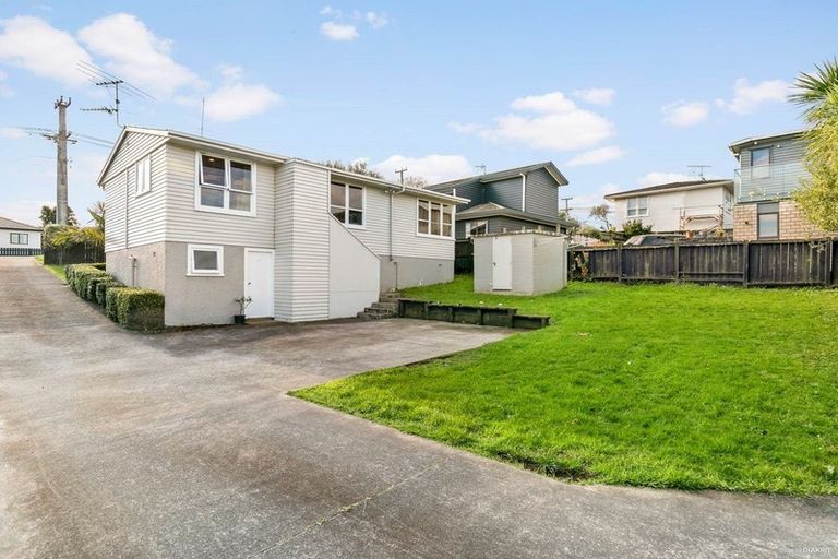 Photo of property in 48 Commissariat Road, Mount Wellington, Auckland, 1060