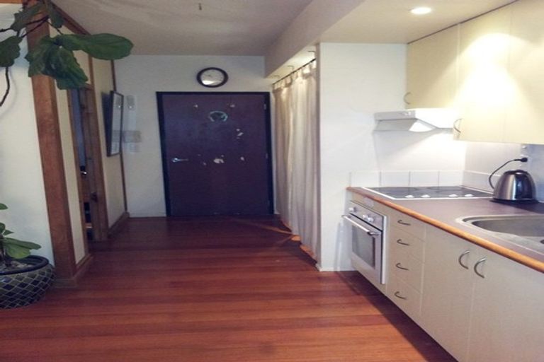 Photo of property in Hopper Street Apartments, 4/20 Hopper Street, Mount Cook, Wellington, 6011