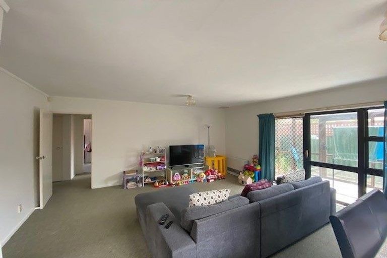 Photo of property in 2/37 Bauchop Road, Waterloo, Lower Hutt, 5011
