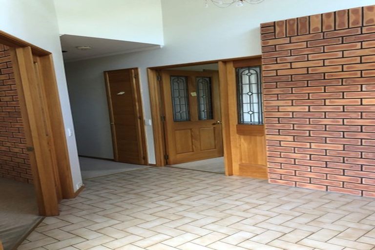 Photo of property in 22 Apsley Drive, Russley, Christchurch, 8042