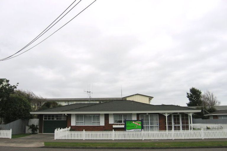 Photo of property in 23b Trafalgar Street, Levin, 5510
