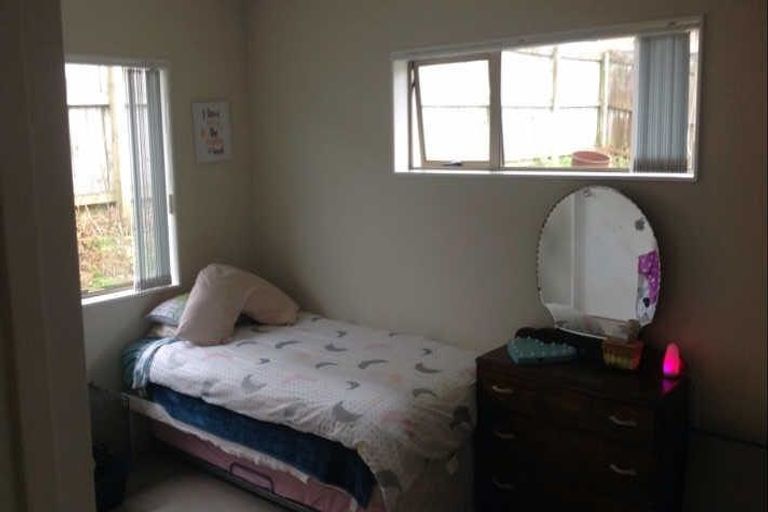 Photo of property in 4 Kereru Rise, Papakura, 2110