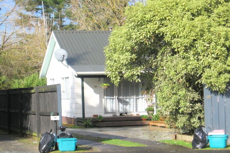 Photo of property in 19 Manor Place, Bader, Hamilton, 3206