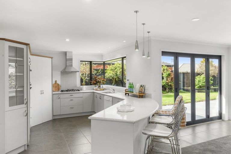 Photo of property in 58 Rothesay Road, Parklands, Christchurch, 8083