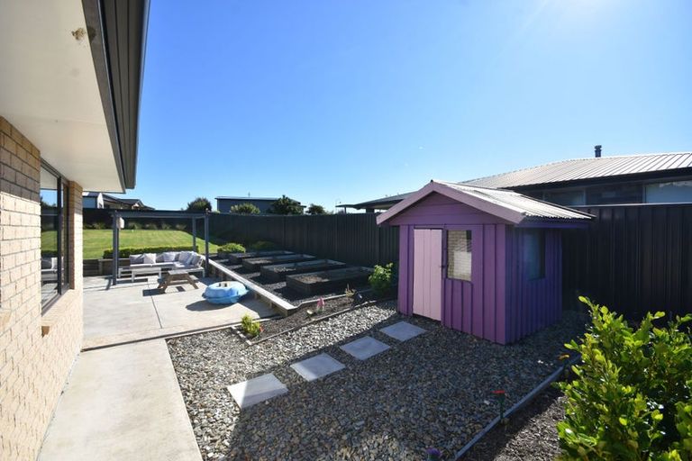 Photo of property in 48 Heathfield Drive, Mosgiel, 9024
