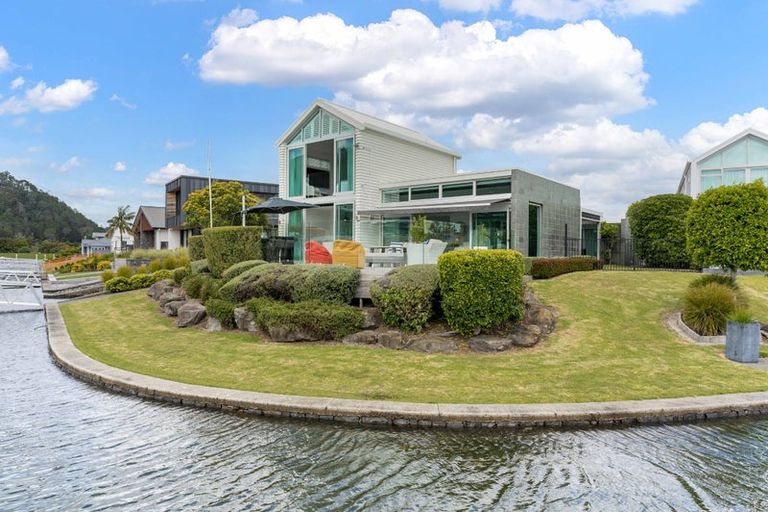 Photo of property in 122 Motu Hei, Pauanui, Hikuai, 3579