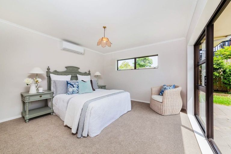 Photo of property in 84 Mirrabooka Avenue, Botany Downs, Auckland, 2010