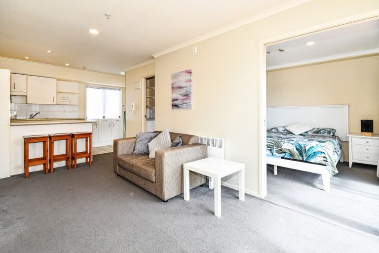 Photo of property in The Rennaissance, 6k/18 Ronwood Avenue, Manukau, Auckland, 2104
