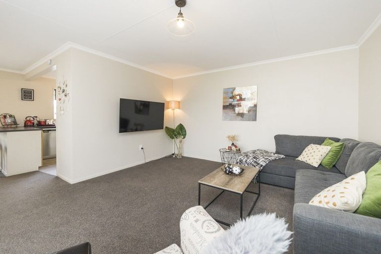 Photo of property in 7 Purdie Place, Milson, Palmerston North, 4414