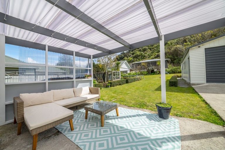 Photo of property in 25 Watt Street, Featherston, 5710