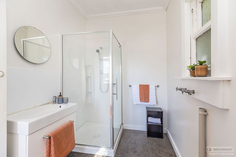 Photo of property in 51 Farnham Street, Mornington, Wellington, 6021
