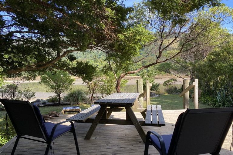 Photo of property in 50 Totara Avenue, Collingwood, 7073