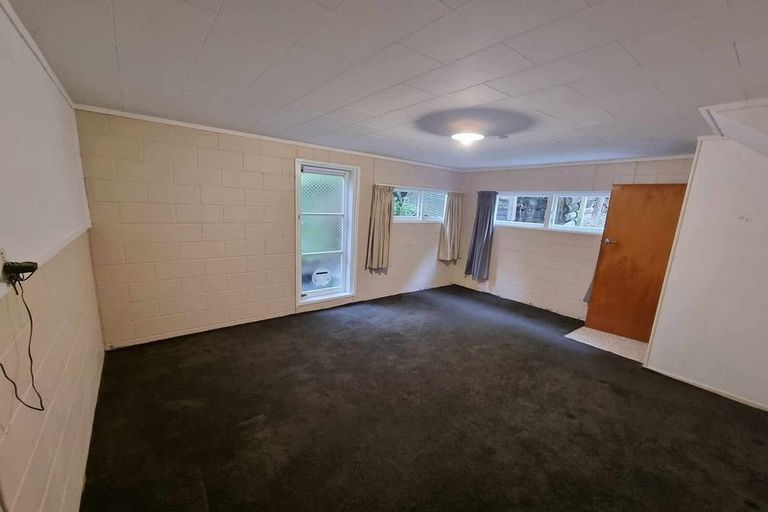 Photo of property in 36 Wyoming Avenue, Murrays Bay, Auckland, 0630