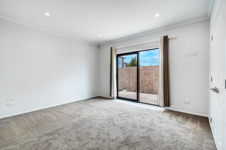 Photo of property in 31 Shibata Rise, Ranui, Auckland, 0612