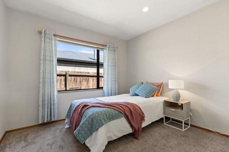 Photo of property in 2/3 Worthy Street, Ilam, Christchurch, 8041