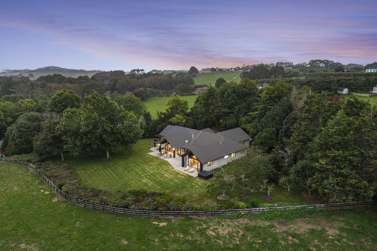 Photo of property in 40 Farquharson Road, Hunua, Papakura, 2583