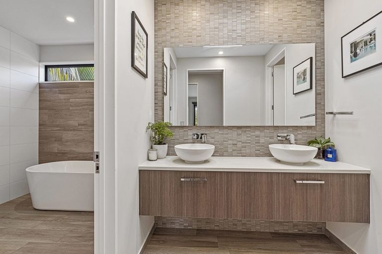 Photo of property in 60f Goldflats Lane, Coatesville, Albany, 0793