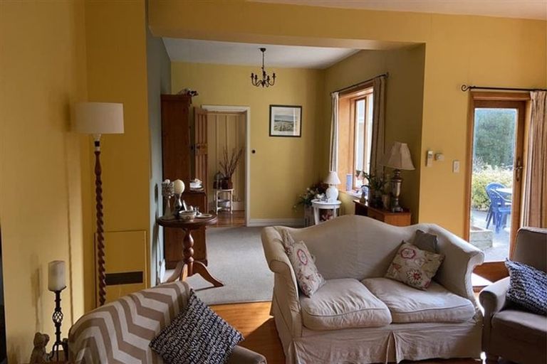 Photo of property in 92 Amberley Beach Road, Amberley, 7481