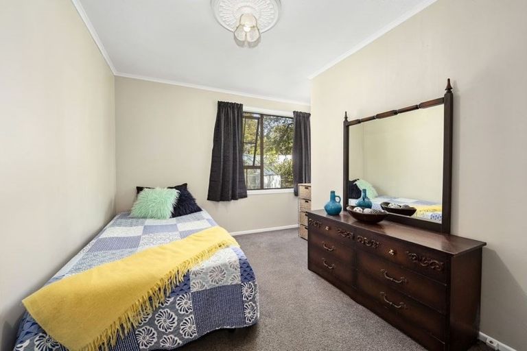 Photo of property in 414 Stokes Valley Road, Stokes Valley, Lower Hutt, 5019