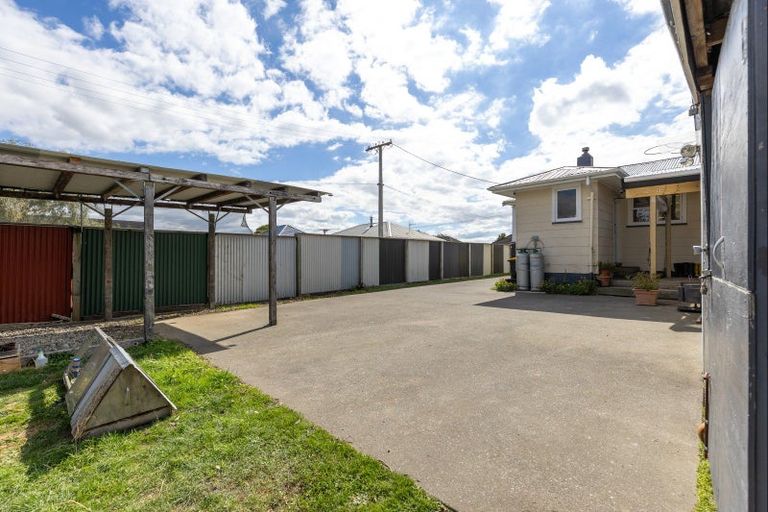 Photo of property in 12 Collins Crescent, Feilding, 4702