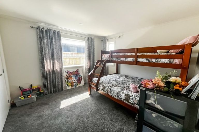 Photo of property in 4 Ivy Lane, Kelvin Grove, Palmerston North, 4414
