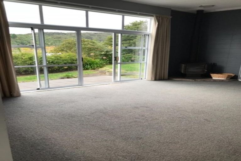 Photo of property in 14a Hawthorn Crescent, Stokes Valley, Lower Hutt, 5019