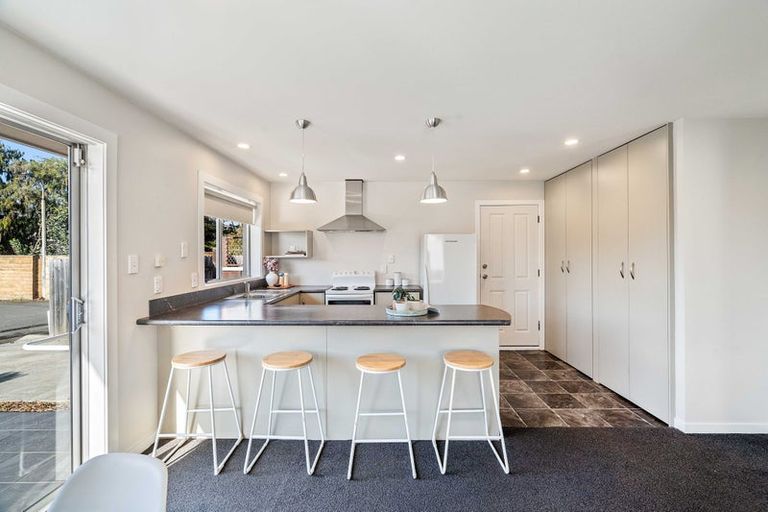 Photo of property in 1/8 Hythe Lane, Saint Martins, Christchurch, 8022