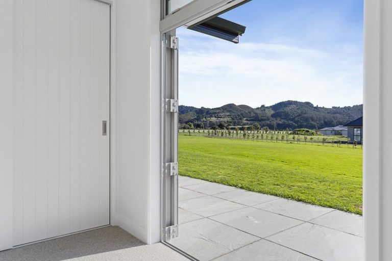 Photo of property in 5 Riverside Way, Clevedon, Papakura, 2585