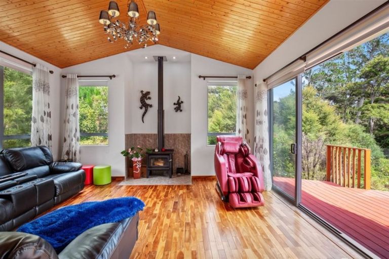 Photo of property in 16 Hobson Heights Road, Lucas Heights, Auckland, 0632